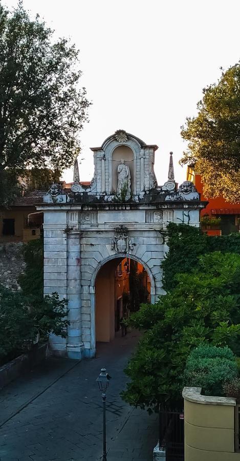 Ferienwohnung A Casa Di Leda Sarzana Exterior foto